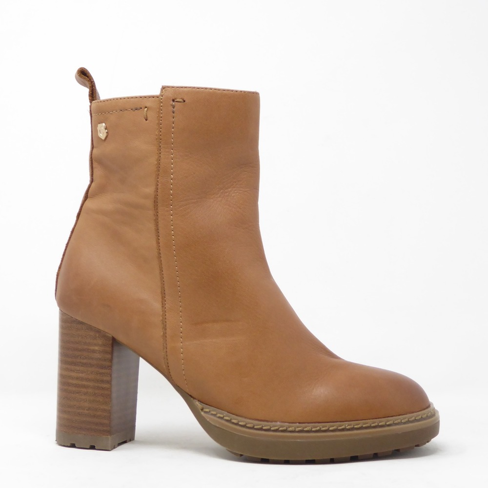 Carmela Womens Ankle Boots Brown Leather Block Heel Lug Sole Size 38 / 8